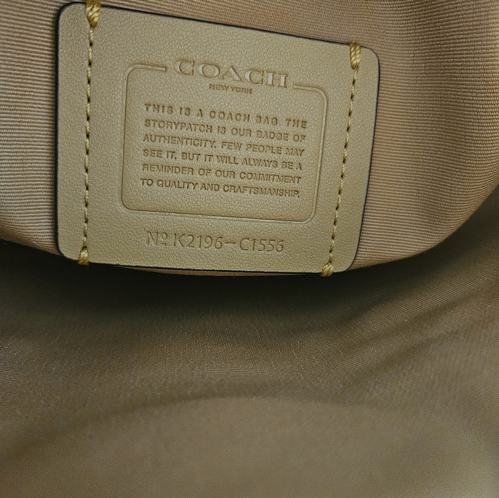 NWOT Coach Honeycomb Color Leather Crossbody Bag - Picture 10 of 13